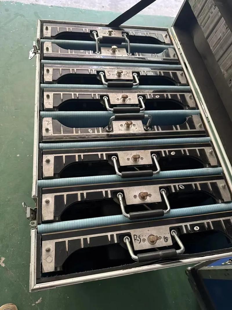 330平方光祥K系列P3.91室內(nèi)LED顯示屏轉(zhuǎn)讓出售